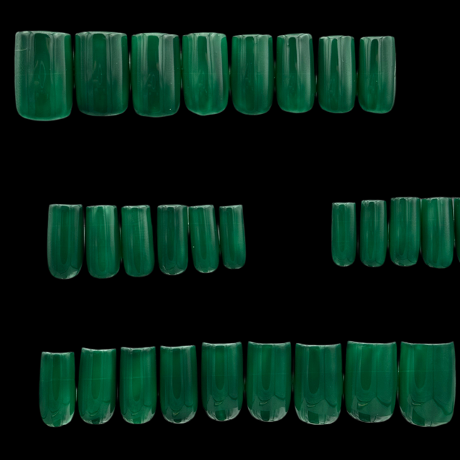 GRASS IS GREENER - Set of 28 Nails - Square/Short- REUSABLE