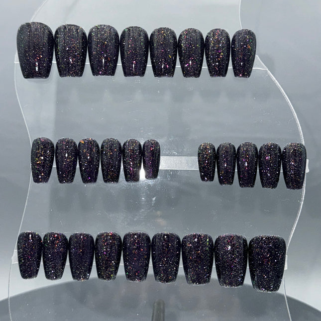 DARK LAVA LUMINOUS - Set of 28 Nails - Coffin/Short