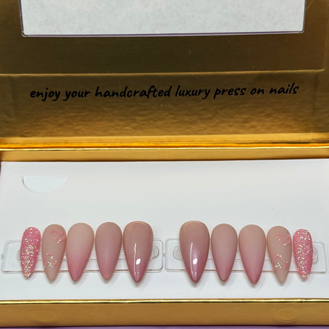 Me Time / Set of 20 False Reusable Nails / Length:Medium Shape:Stilettos