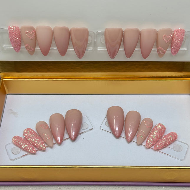 Me Time / Set of 20 False Reusable Nails / Length:Medium Shape:Stilettos