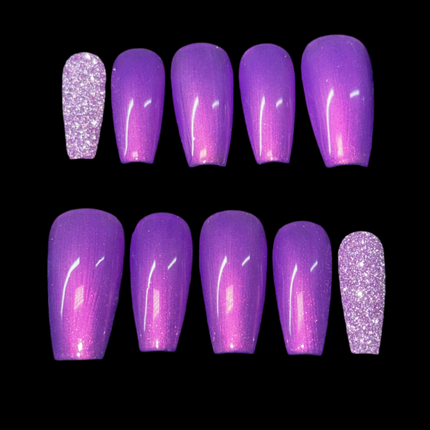 SATIN GRAPES - Set of 28 Nails - Coffin / Medium