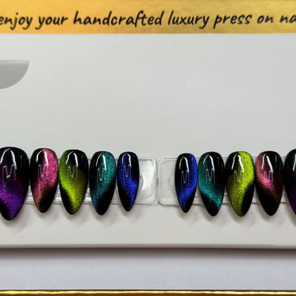 UPTOWN GIRL / ALOMD-MEDIUM / NAIL COUNT - 10 / Set Size - Small / REUSABLE