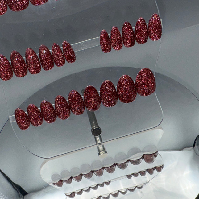 RED LIGHT - Set of 28 Nails - Almond/Short - Reusable False Nails.
