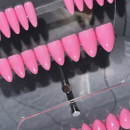 PINK KISSES - Set of 28 Nails - Stiletto/Short