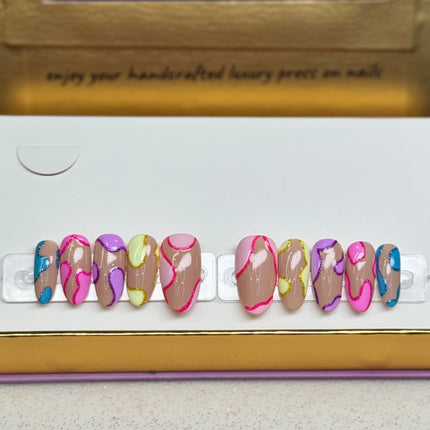 Color Code / Shape: Round - Length: Medium / Set Size: Medium/ Reusable set of 10 nails ￼