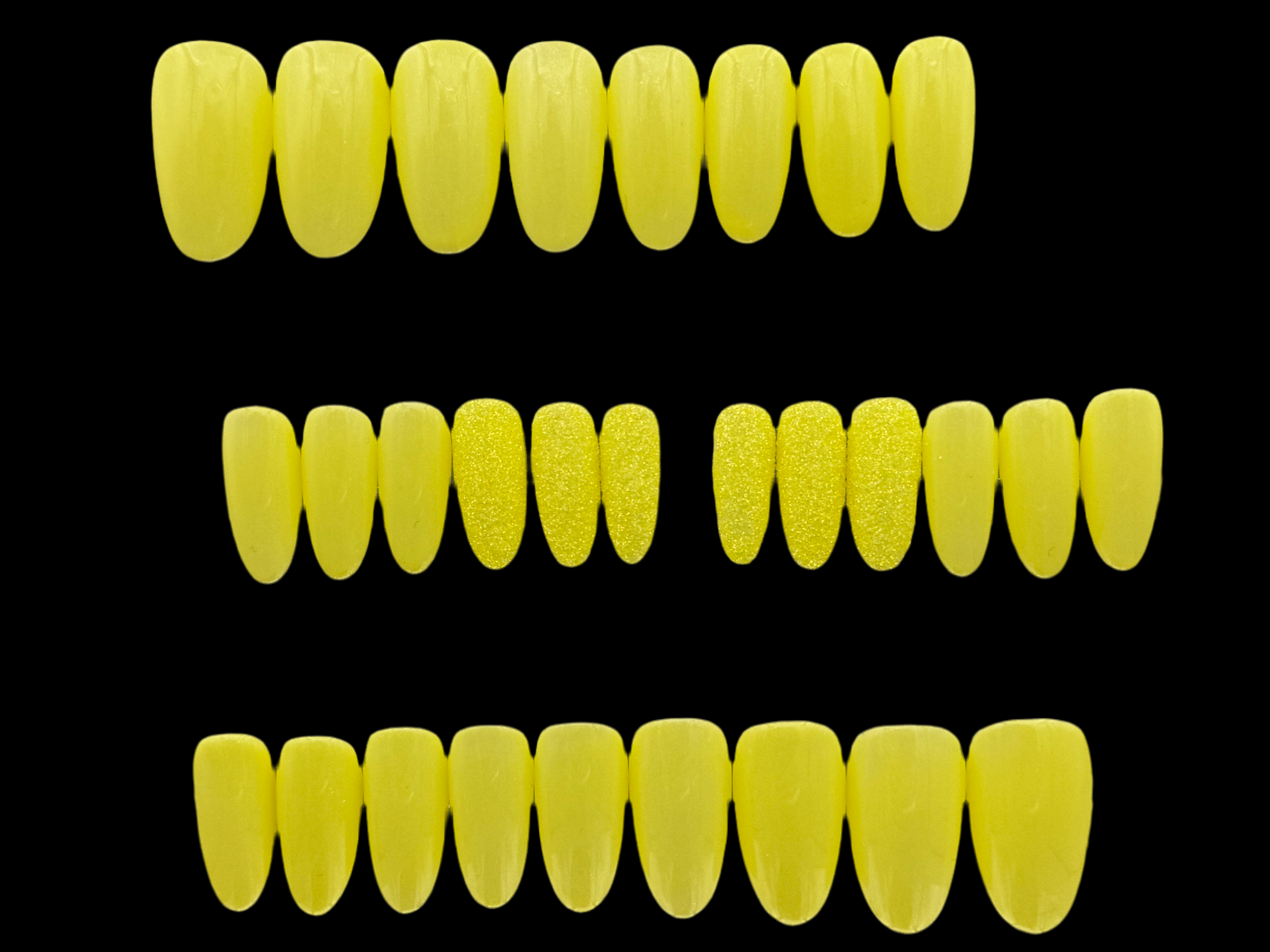 SUGARED LEMONS - Set of 28 Nails - Round/Medium