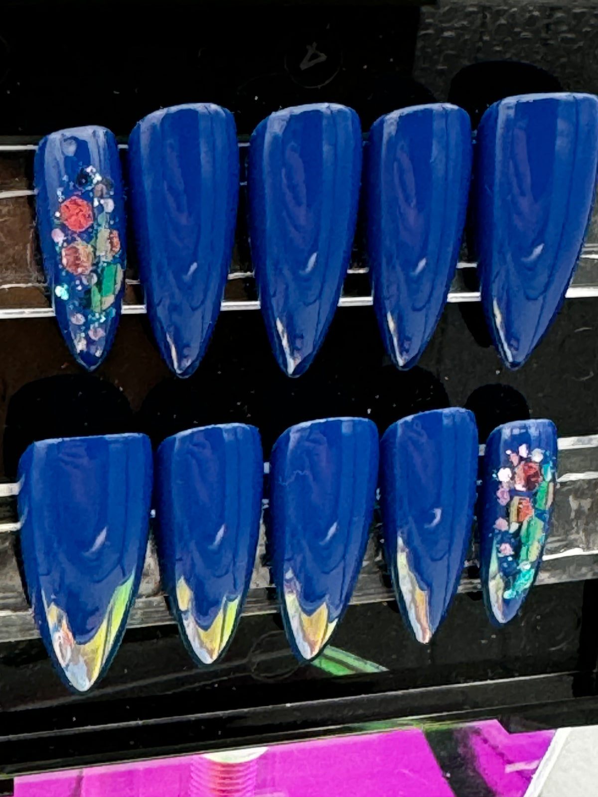 Blu - Set of 28 Nails - STILETTO/MEDIUM