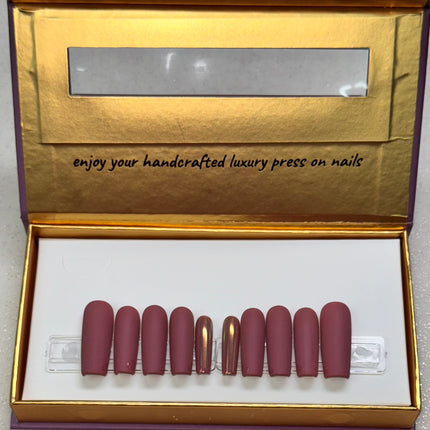 Fall Blush / Long - Square / Nail set of 28 (14 sizes for each hand)
