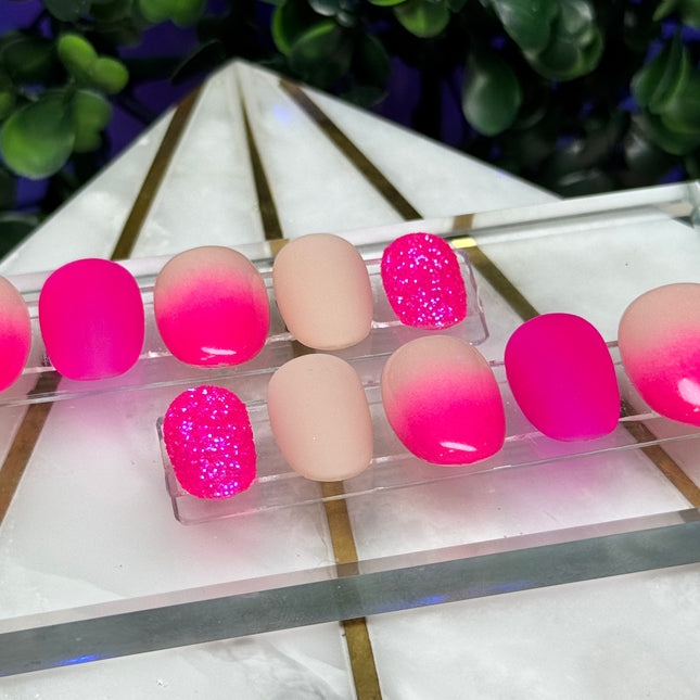 World Love: X-Short/Round, Set Size: XL, 10 PCS