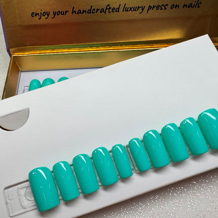 Solid Aqua Summer - Reusable Short/Square Press-ons - 28 Nails options (14 size options for ea. hand)