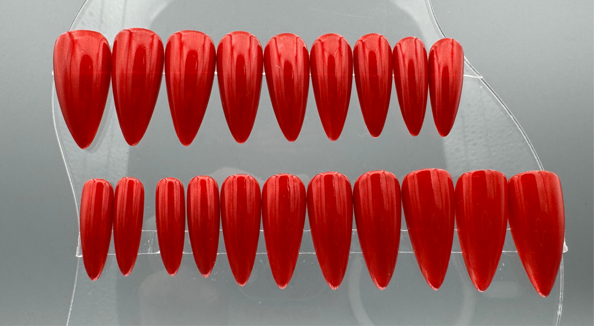 REDRUM - Set of 20 Nails - Stiletto/Medium - Reusable