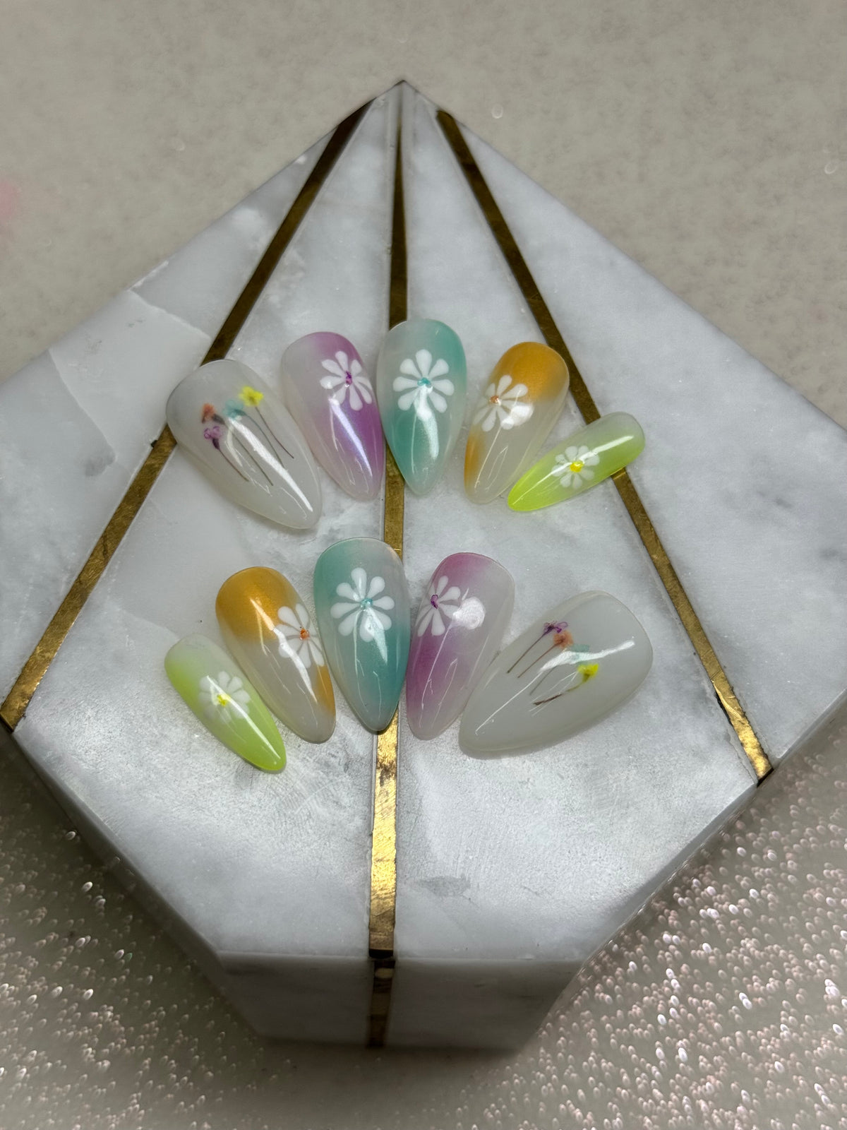 FLOWER STORY / Shape:Stiletto - Length:Short / Set of 10 Nails - REUSEABLE / Set Size XL