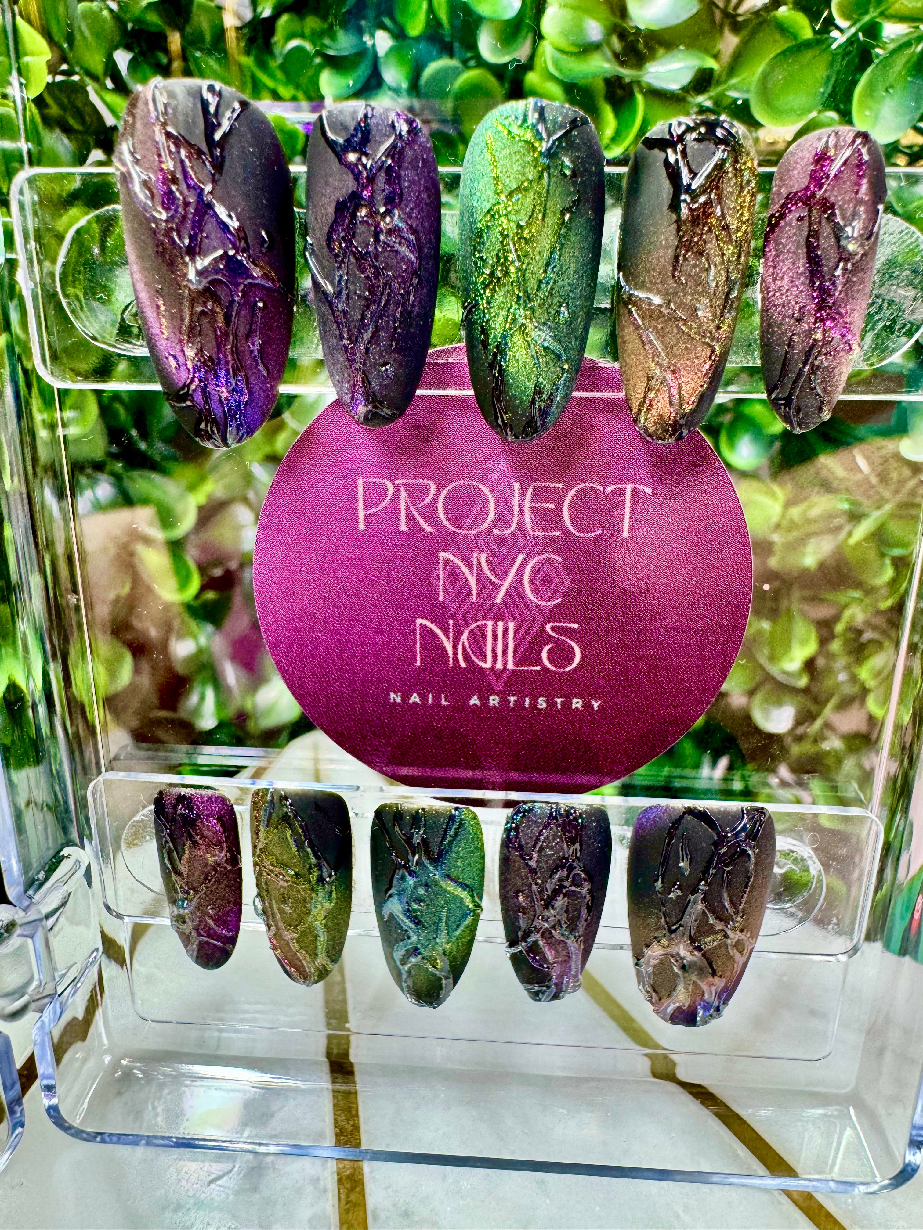 NYC UNDERGROUND / ROUND - MEDIUM / Set Size: X-Small / Set of 10 Nails