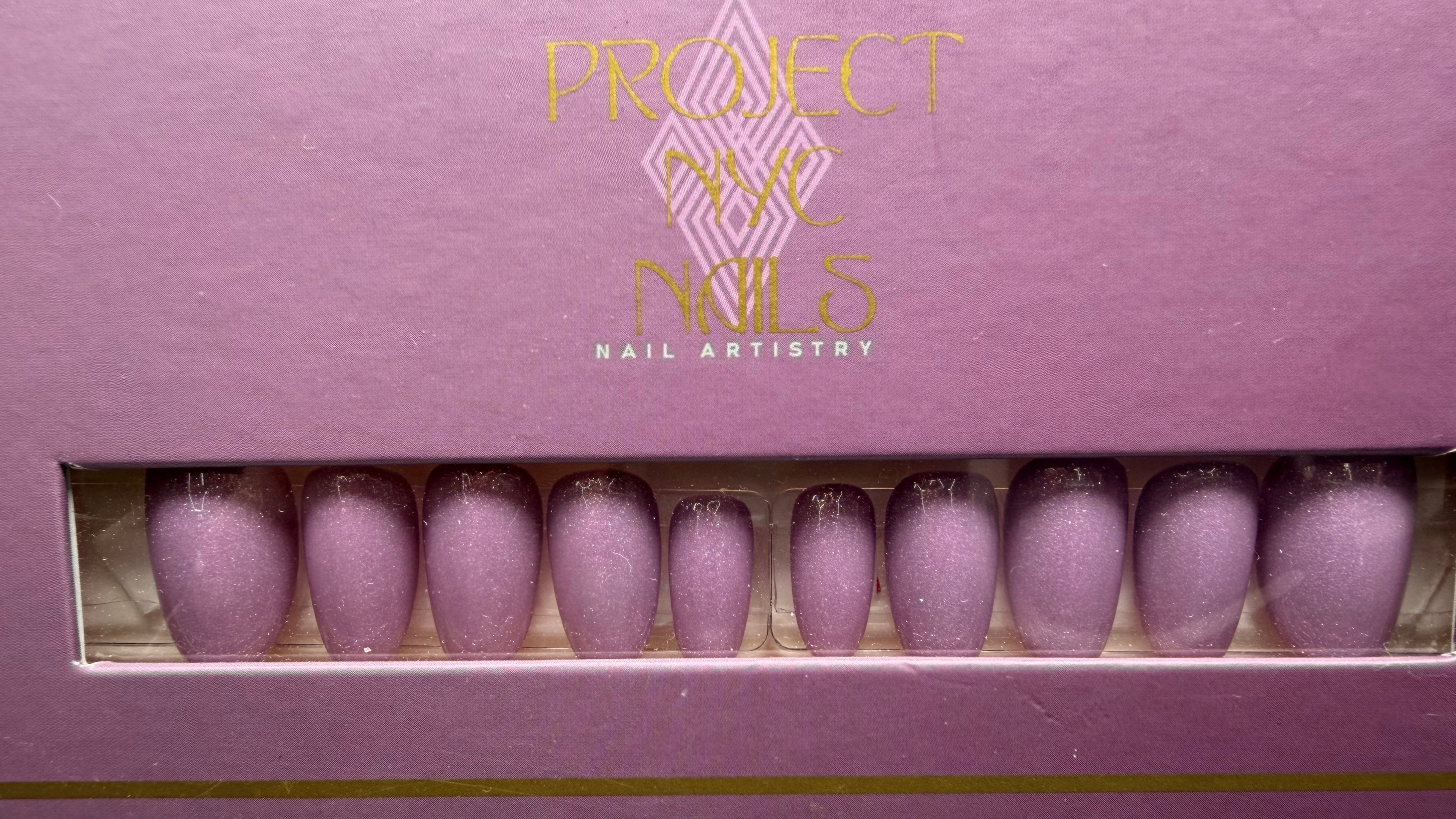 Purple Twinkle: Shape:Round / Length:Short / 28 Nails (14 sizes for ea. hands)