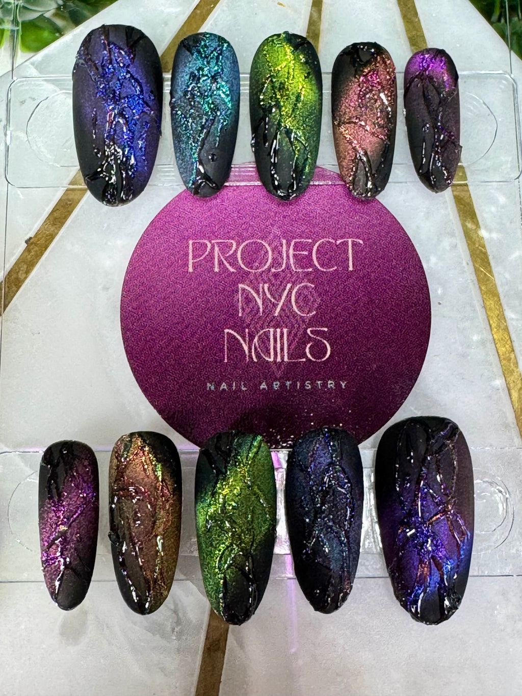 NYC UNDERGROUND / ROUND - MEDIUM / Set Size: X-Small / Set of 10 Nails