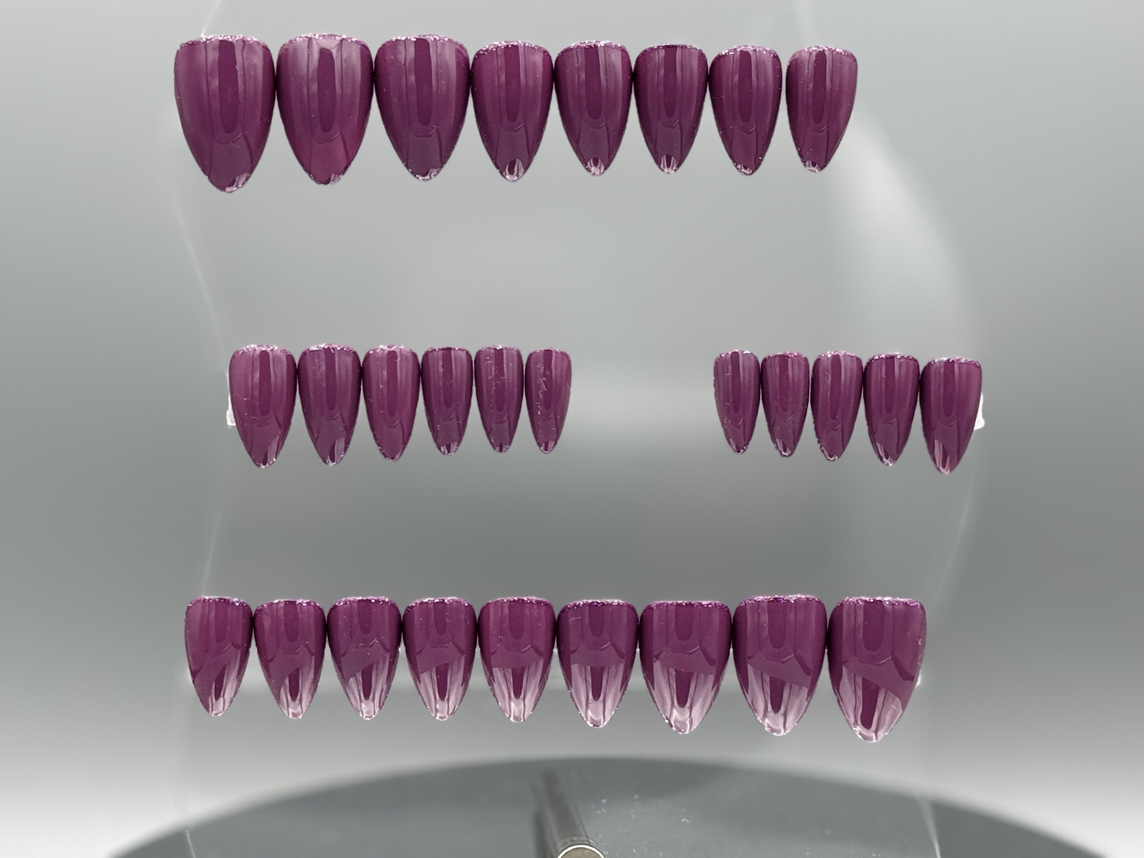 PURPLE RAIN - Set of 28 Nails - Stiletto / X-SHORT - Reusable