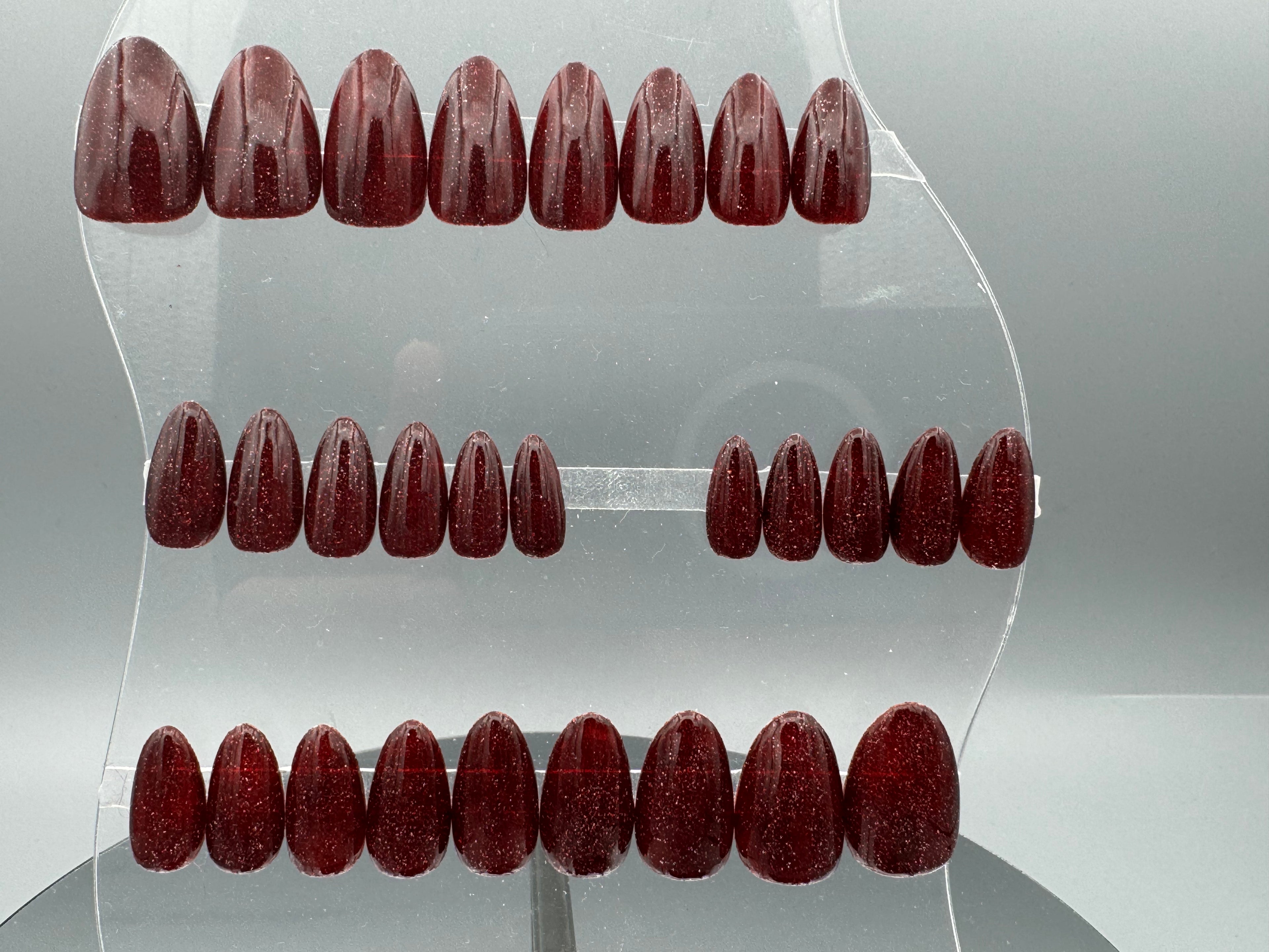 RED LIGHT - Set of 28 Nails - Almond/Short - Reusable False Nails.