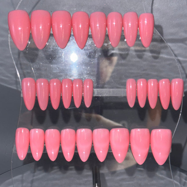 Pink Kisses - Set of 28 Nails - Stiletto/Medium