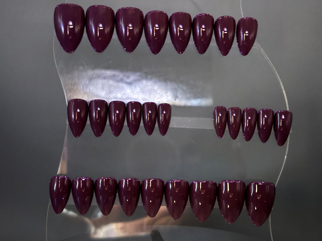 PURPLE RAIN - Set of 28 Nails - Stiletto / X-SHORT - Reusable