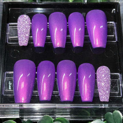 SATIN GRAPES - Set of 28 Nails - Coffin / Medium