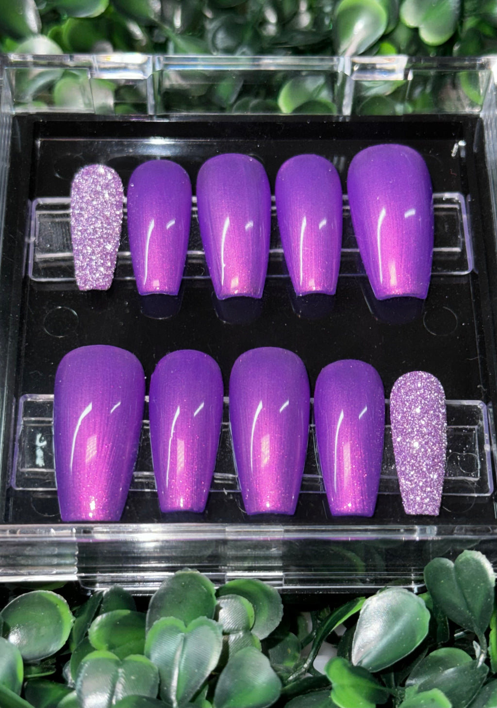SATIN GRAPES - Set of 28 Nails - Coffin / Medium